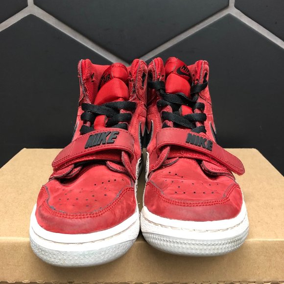 ~Used W/O Box! Youth Air Jordan Legacy 312 Toro Red Black Sneakers Size 5Y - Picture 3 of 6